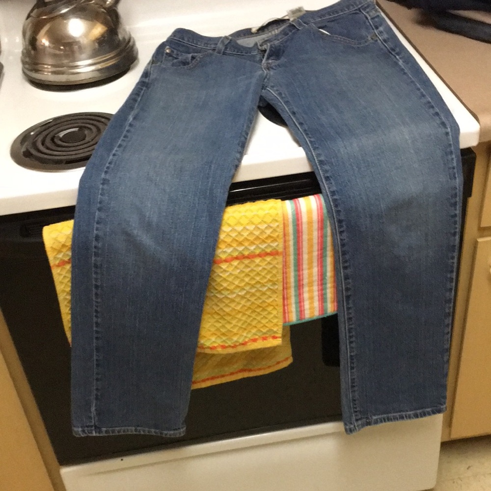 Levi’s - Picture 2 of 4